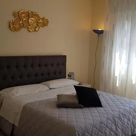 Your Way In Venice Apartment